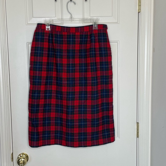 Vintage Pendleton Wool Plaid Skirt Red Navy green Tartan Knee Length | 14 - Picture 2 of 12